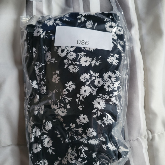 FRESHWATER Swimwear Womens Black White Flora Top XXL Bikini Bottom XL 2PC - Picture 6 of 8